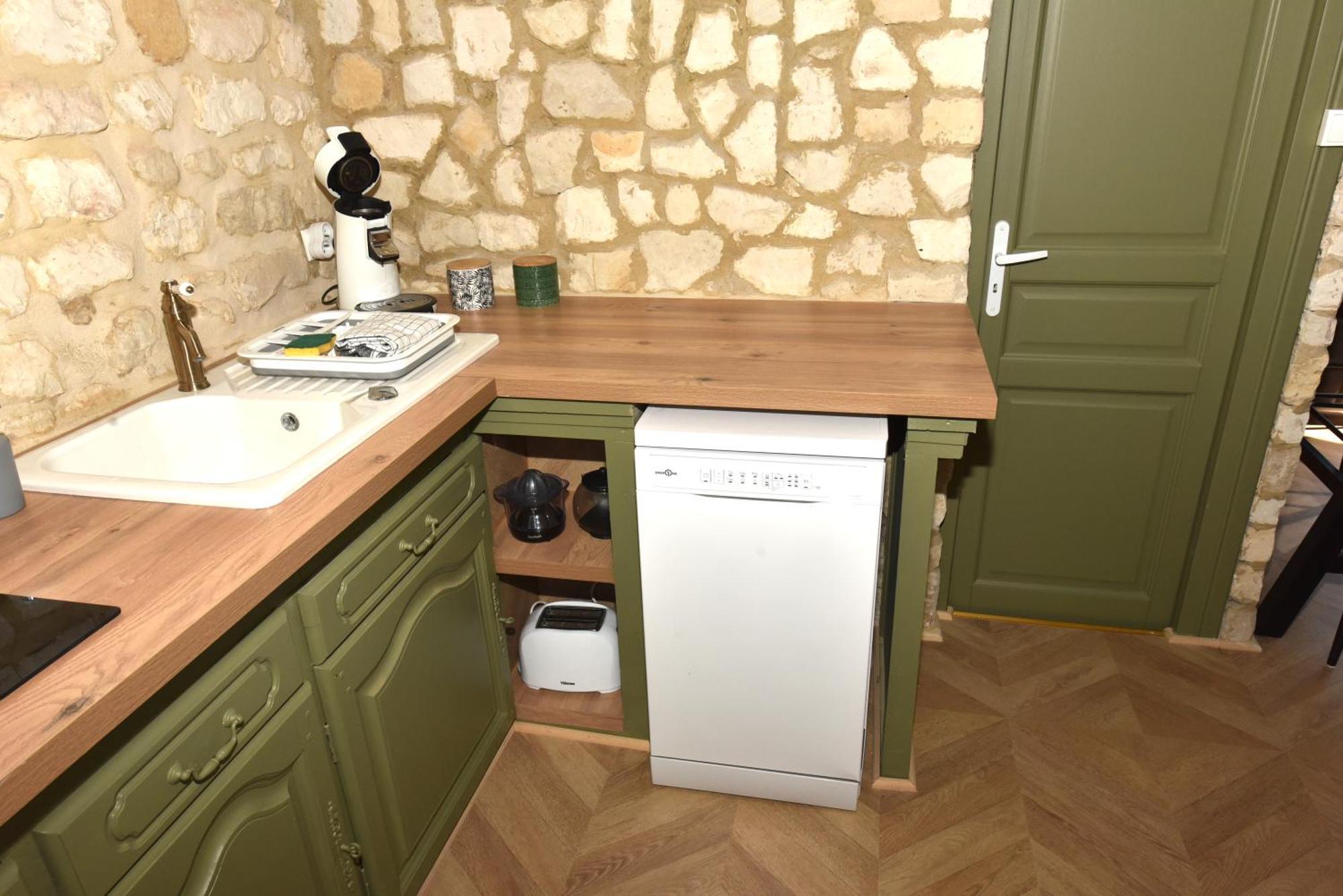 Vadencourt  Maisonnette Du Bonheur - Vue Campagne - Baignoire Balneo 32 Jets - Lits Queen Size מראה חיצוני תמונה