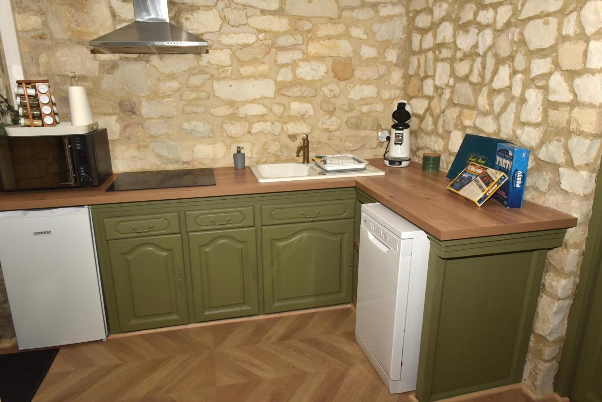 Vadencourt  Maisonnette Du Bonheur - Vue Campagne - Baignoire Balneo 32 Jets - Lits Queen Size מראה חיצוני תמונה